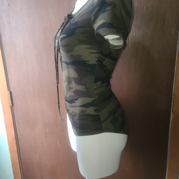 Camouflage Camo bodysuit t-shirt - Picture 2 of 6